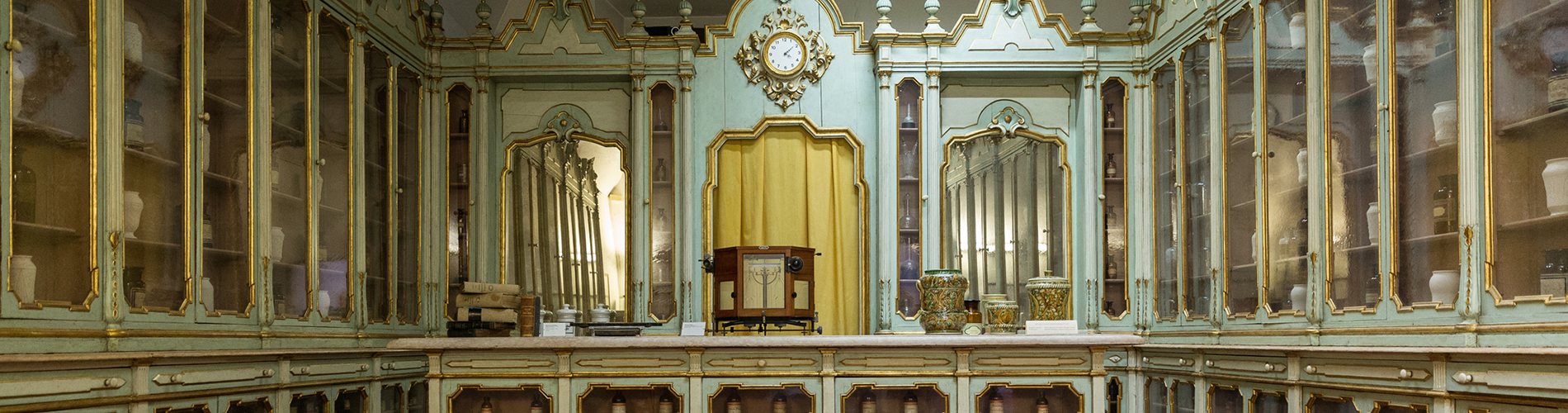 Come ci curiamo oggi: Pigliate ‘na pastiglia!